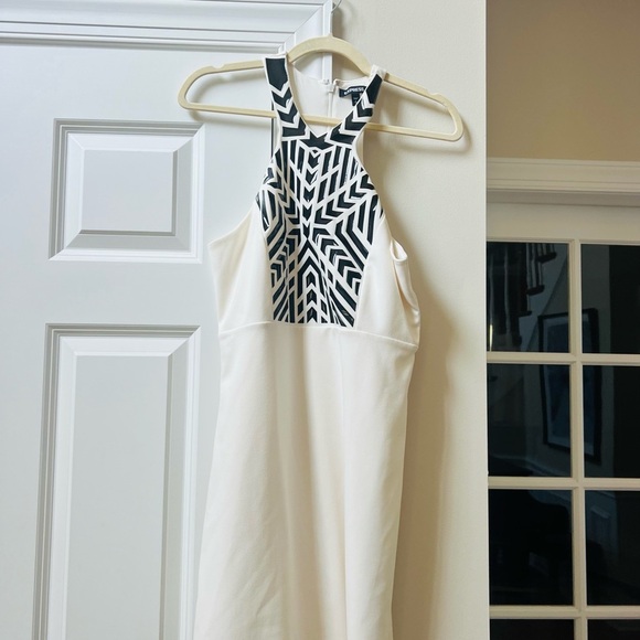 Express size Large White and Black Halter Sheath Mini Dress - Picture 3 of 7